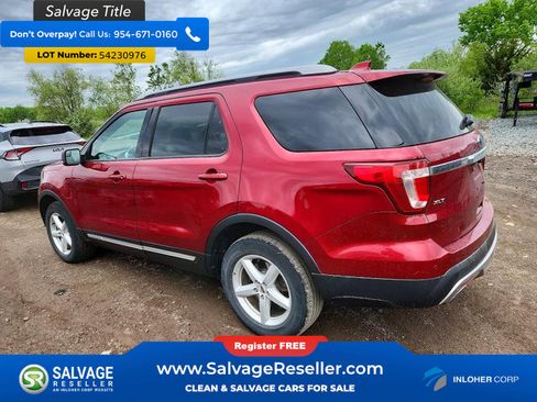 Used 2017 Ford Explorer XLT w/ Equipment Group 201A AWD/4WD image 3