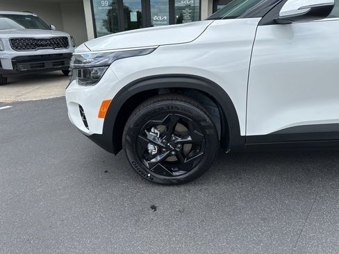 New 2026 Kia Seltos EX w/ EX Sunroof Package image 11