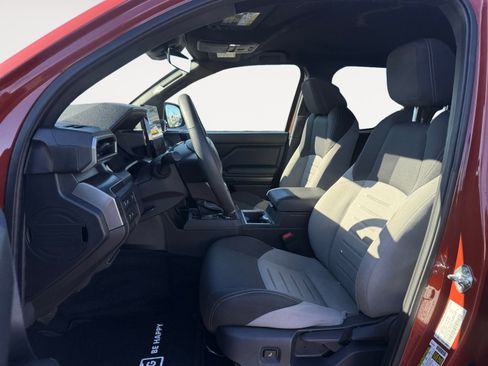 Used 2025 Toyota Tacoma TRD Off-Road image 10