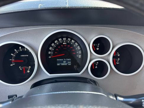 Used 2011 Toyota Tundra Limited w/ Memory Pkg AWD/4WD image 24