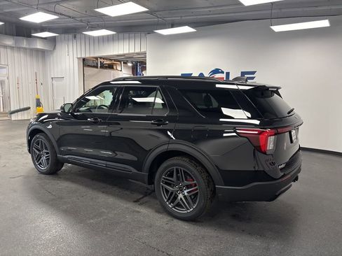 New 2026 Ford Explorer ST-Line w/ ST-Line Street Pack AWD/4WD image 7