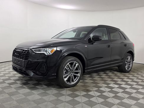 Certified 2025 Audi Q3 2.0T Premium w/ Convenience Package AWD/4WD image 3
