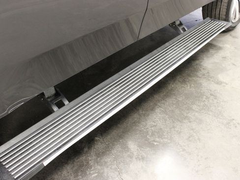 Used 2022 Jeep Grand Wagoneer Series II w/ Flexible Seating Group AWD/4WD image 11