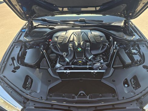 Used 2018 BMW M550i xDrive AWD/4WD image 20