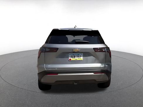 Used 2025 Chevrolet Equinox LT image 12