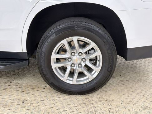 Used 2023 Chevrolet Tahoe LT w/ Luxury Package image 12