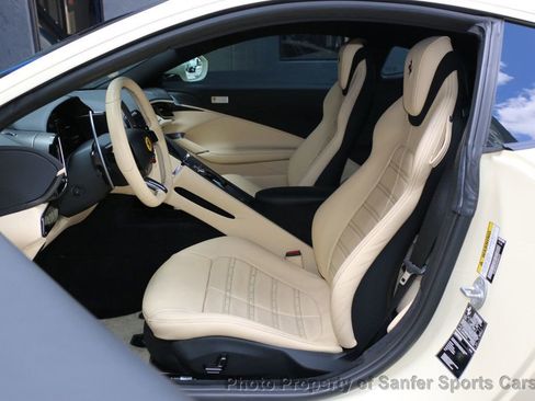 Used 2022 Ferrari Roma image 25