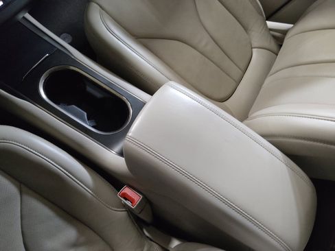 Used 2017 Lincoln MKC Reserve image 26