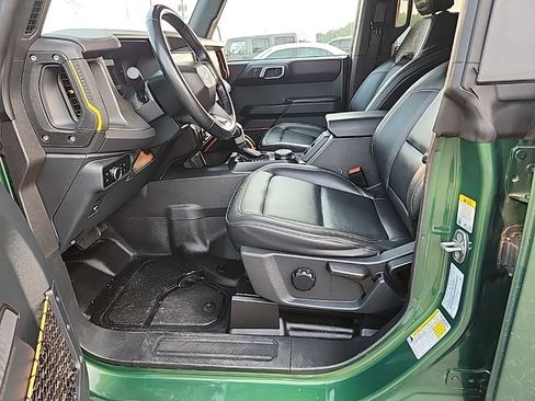 Used 2024 Ford Bronco Badlands AWD/4WD image 29