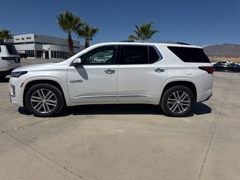 Used 2023 Chevrolet Traverse High Country w/ LPO, Floor Liner Package AWD/4WD image 2