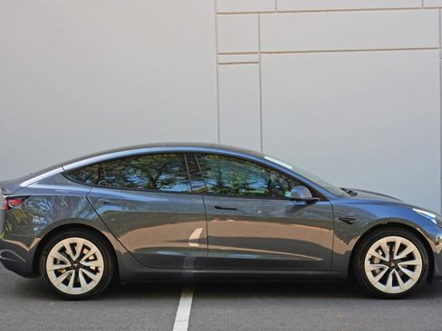 Used 2023 Tesla Model 3 Standard Range RWD image 54