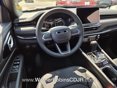 New 2026 Jeep Compass Latitude AWD/4WD image 7