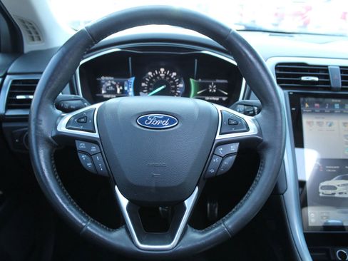 Used 2015 Ford Fusion Energi Titanium w/ Driver Assist Package FWD image 28