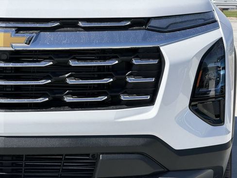 New 2026 Chevrolet Equinox LT image 8