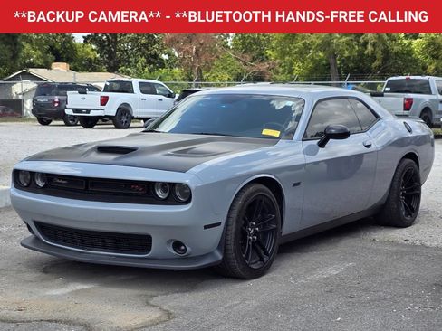 Used 2021 Dodge Challenger R/T Scat Pack RWD image 3