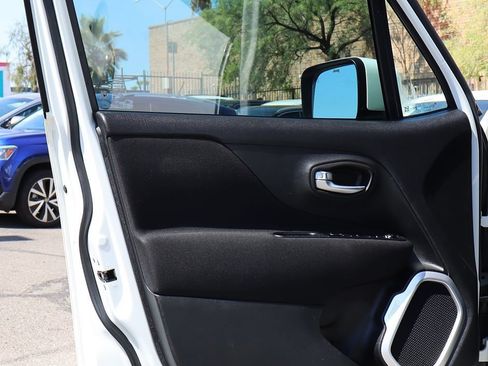 Used 2021 Jeep Renegade Latitude w/ Convenience Group FWD image 36