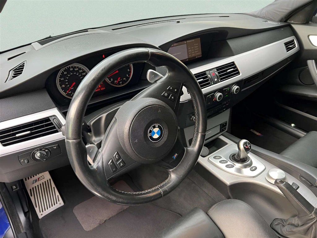Used 2008 BMW M5 RWD image 12