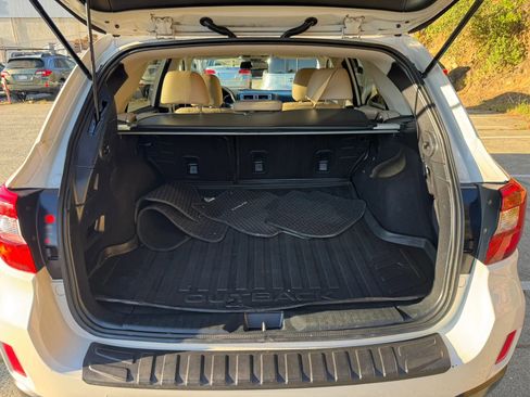 Used 2015 Subaru Outback 2.5i Limited image 22