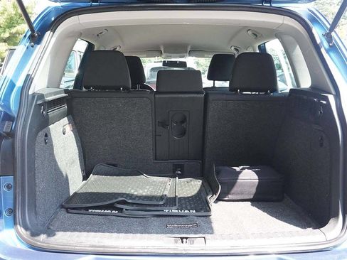 Used 2018 Volkswagen Tiguan Limited w/ Premium Package AWD/4WD image 15