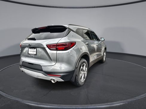 New 2026 Chevrolet Blazer LT w/ Sound & Technology Package AWD/4WD image 7
