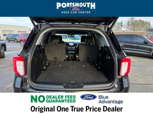 Used 2022 Ford Explorer XLT w/ Equipment Group 202A image 12