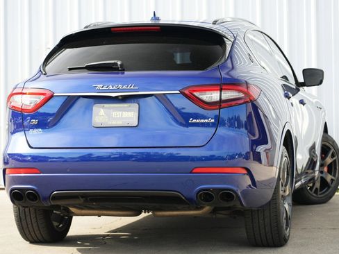 Used 2019 Maserati Levante image 4