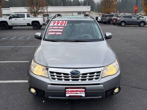 Used 2011 Subaru Forester 2.5X Limited image 3