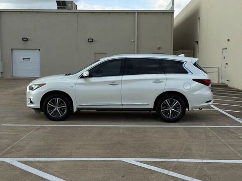 Used 2016 INFINITI QX60 FWD w/ Premium Plus Package image 4