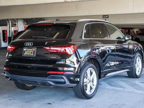 Used 2023 Audi Q3 2.0T Premium w/ Convenience Package AWD/4WD image 4