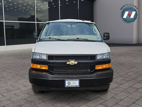 Used 2021 Chevrolet Express 2500 RWD image 8