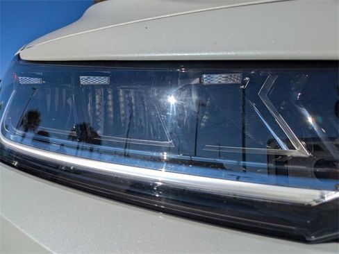 New 2026 Volkswagen Jetta SE image 10