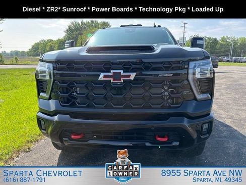 Used 2025 Chevrolet Silverado 2500 ZR2 w/ Technology Package AWD/4WD image 10