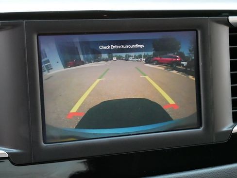 Used 2023 Chrysler Voyager LX FWD image 29