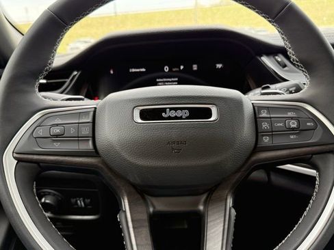 New 2026 Jeep Grand Cherokee 4WD image 18