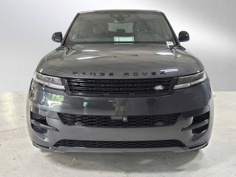 Used 2024 Land Rover Range Rover Sport SE AWD/4WD image 8