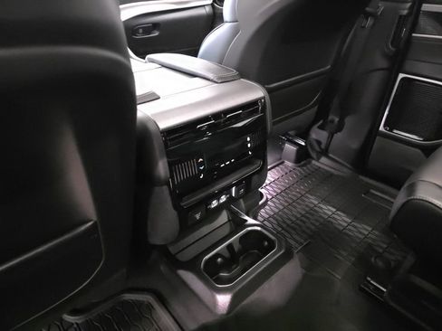 New 2026 Jeep Grand Wagoneer Limited image 13