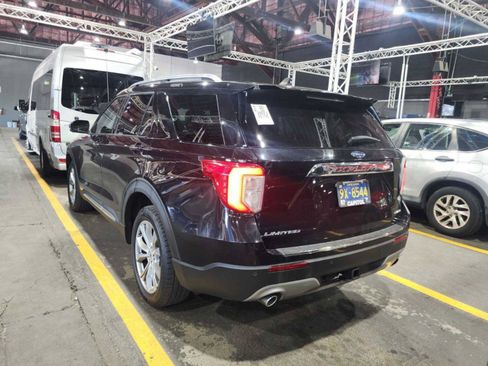 Used 2021 Ford Explorer Limited w/ Equipment Group 301A AWD/4WD image 8