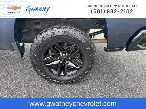 Used 2019 Chevrolet Silverado 1500 Custom Trail Boss w/ Custom Convenience Package AWD/4WD image 11