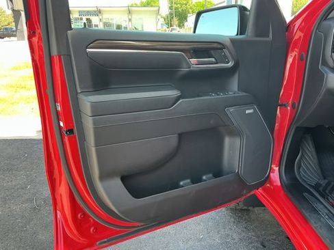 Used 2024 Chevrolet Silverado 1500 LT Trail Boss w/ LT Trail Boss Premium Package AWD/4WD image 20