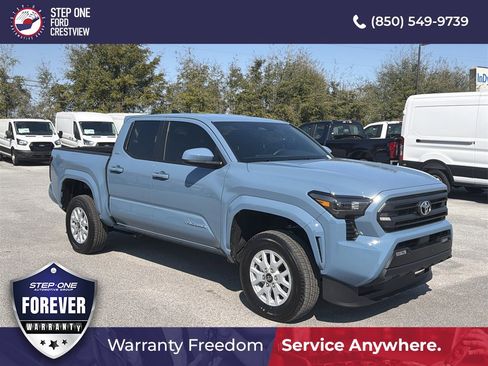 Used 2026 Toyota Tacoma SR5 image 1