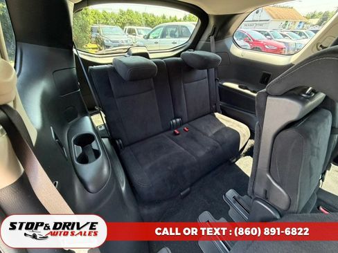 Used 2016 Nissan Pathfinder S AWD/4WD image 16
