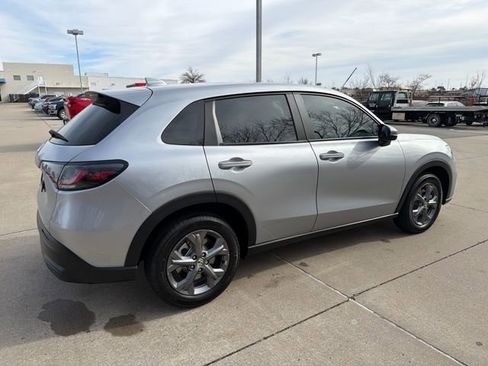 New 2026 Honda HR-V LX image 5
