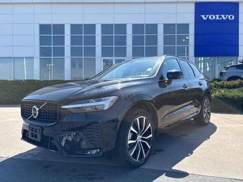 Certified 2025 Volvo XC60 B5 Plus AWD/4WD image 2