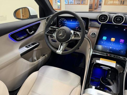 Certified 2026 Mercedes-Benz GLC 300 4MATIC image 11