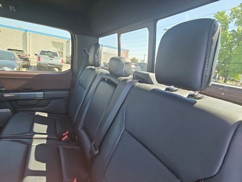 Used 2021 Ford F150 Lariat image 12