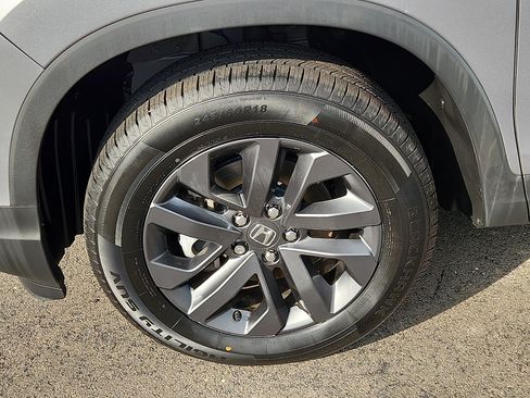 Used 2023 Honda Ridgeline Sport image 8