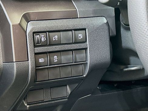 New 2026 Toyota 4Runner SR5 AWD/4WD image 8