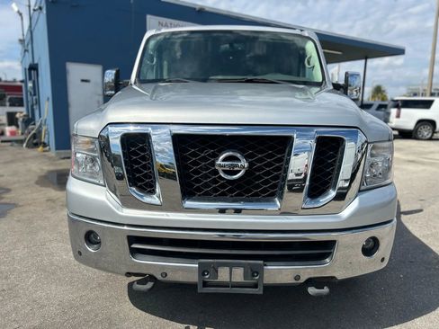 Used 2017 Nissan NV 3500 SL image 9