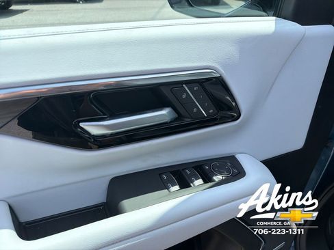 New 2025 Chevrolet Tahoe Premier AWD/4WD image 19