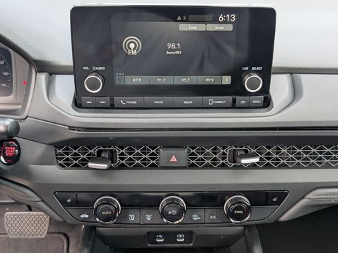 Used 2023 Honda Accord EX image 16